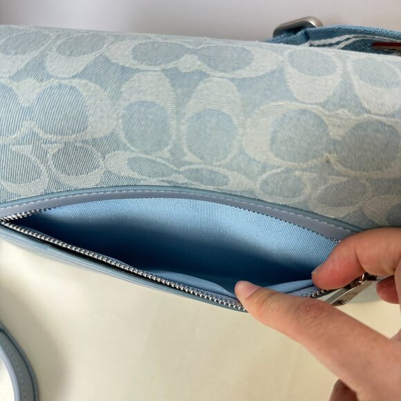 COACH light-colored denim shoulder bag messenger bag - Picture 6 of 11